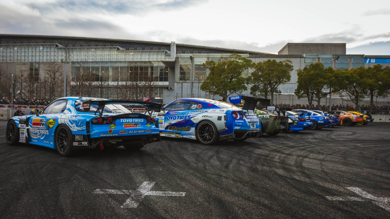 Illustration for article titled Few pictures from the D1 GP at the Tokyo Auto Salon